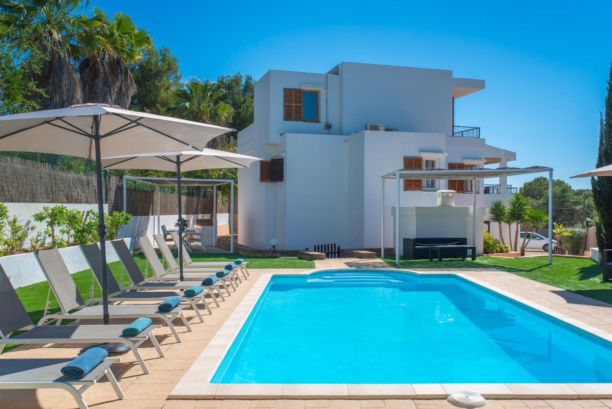 Cap Martinet Villa *